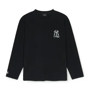 Basic Street Mega Logo Loose-Fit Long-Sleeve T-Shirt New York Yankees
