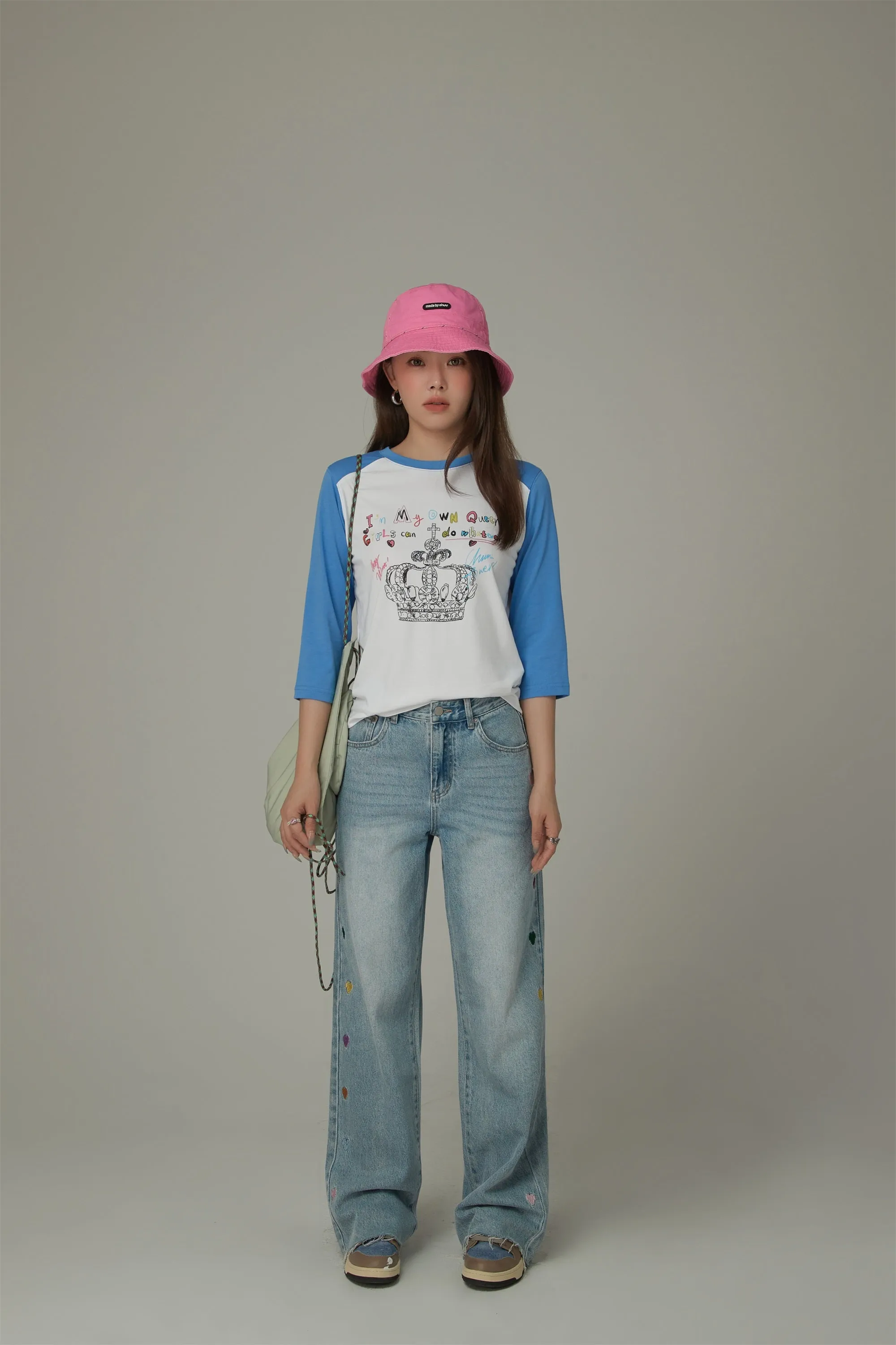 Contrast Color Crown T-Shirt