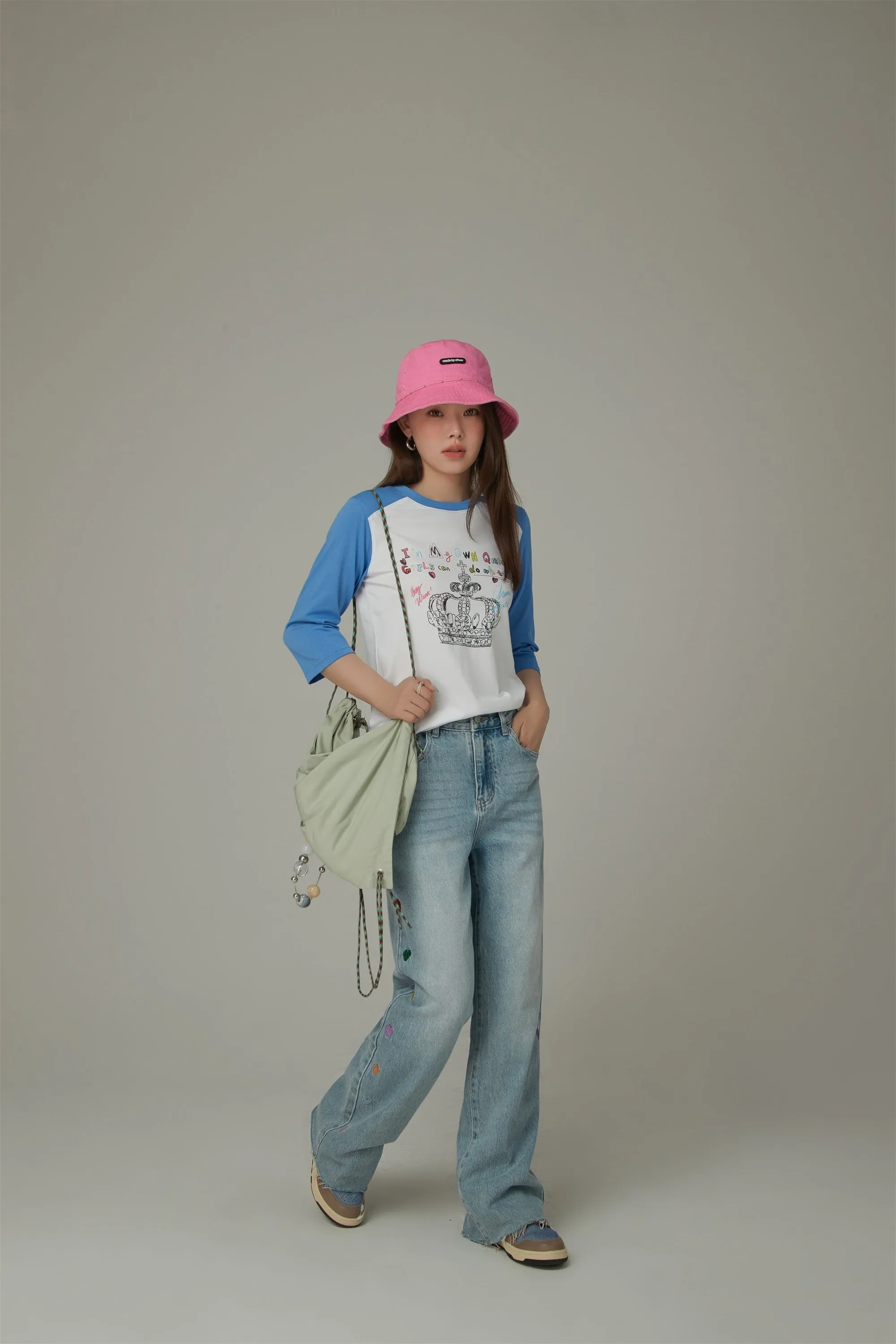 Contrast Color Crown T-Shirt