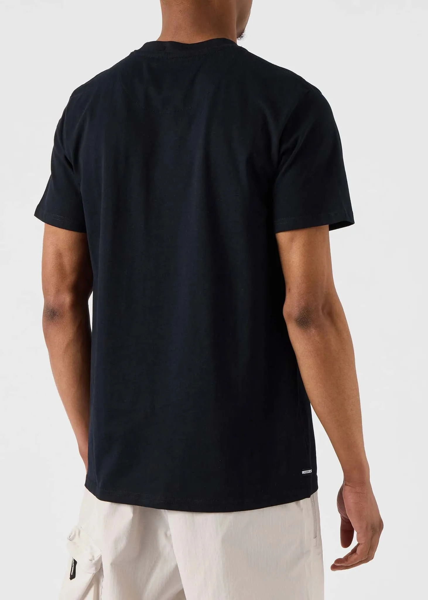 Max - black